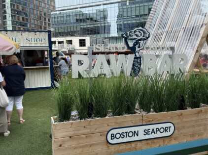 010 island creek oysters raw bar boston seaport signs zebra visuals