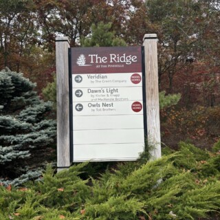 Zebra Visuals Wayfinding Signs 02