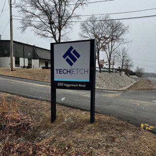 Tech Etch custom pylon sign by Zebra Visuals Plymouth Mass.
